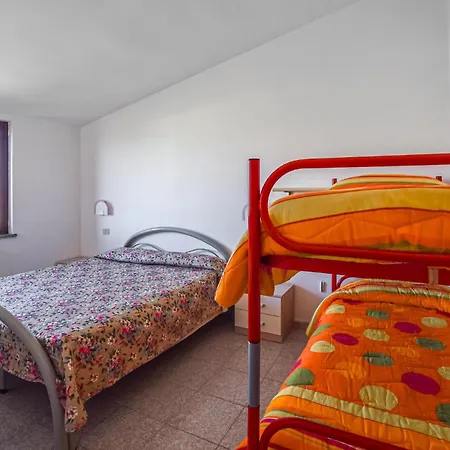 Lägenhet 1 Bedroom Amazing In Briatico