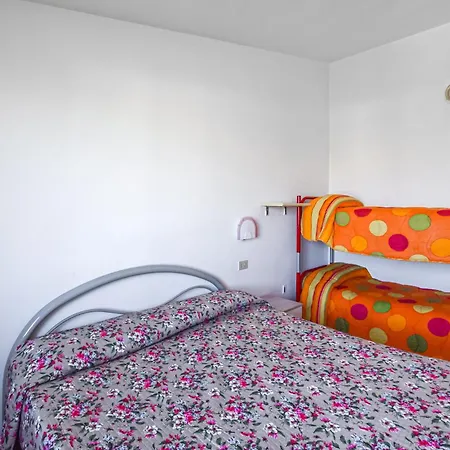 Lägenhet 1 Bedroom Amazing In *