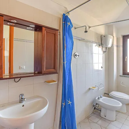 1 Bedroom Amazing In Apartment